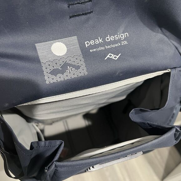 Peak Design Everyday Backpack 20L Blue - Picture 6 of 6